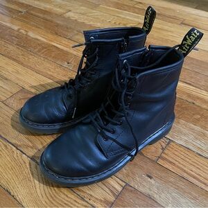 Doc Martens Boots with Zipper / Dr. Martens Size 36 / 5.5